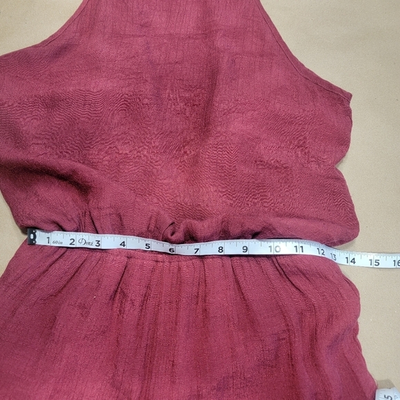Wishlist Size M Wine / Burgundy Sleeveless, Open Back, Crepe Shorts Romper - Picture 10 of 15